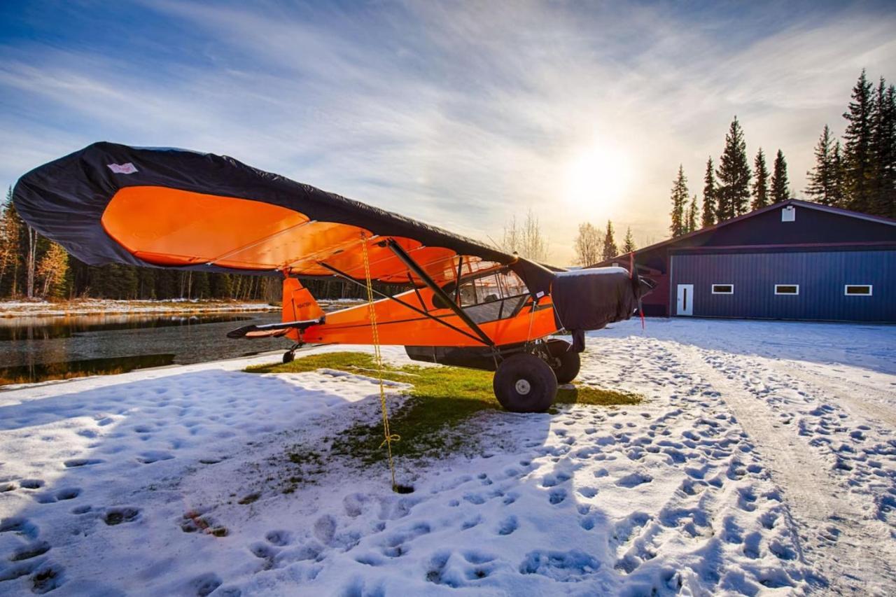 Biplane Hangar Bighorn Room North Pole Εξωτερικό φωτογραφία