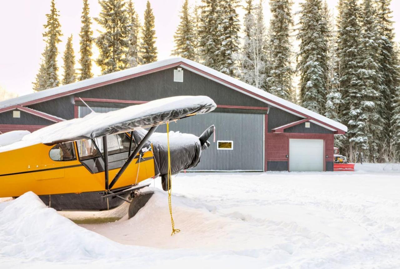 Biplane Hangar Bighorn Room North Pole Εξωτερικό φωτογραφία